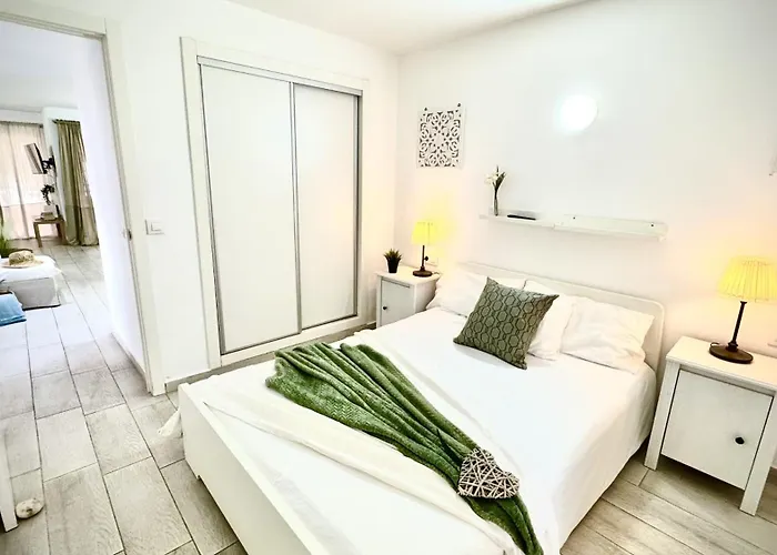 Apartamento Sur Y Sol Junto Al Mar By Deihu Experiences