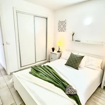 Apartament Sur Y Sol Junto Al Mar By Deihu Experiences