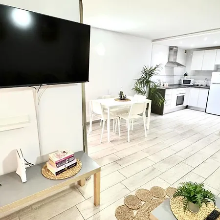 Apartman Sur Y Sol Junto Al Mar By Deihu Experiences