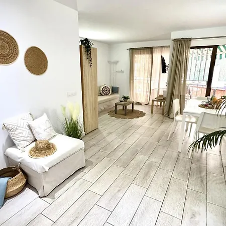 Apartament Sur Y Sol Junto Al Mar By Deihu Experiences